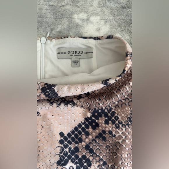 Guess skirt - Picture 3 of 5